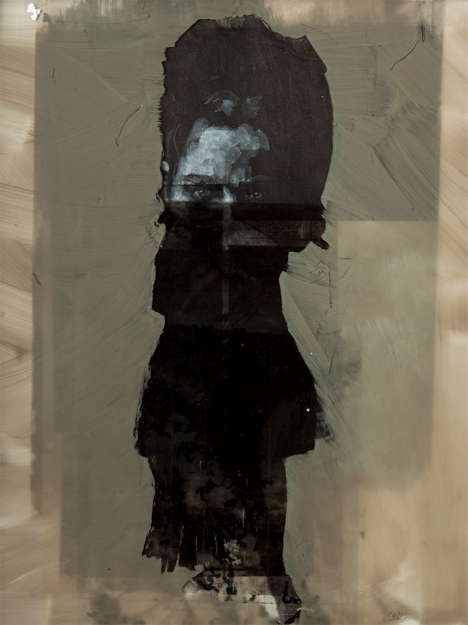 Dunkle Person im Ocker, 2016, Aquarell, Acryl, Folien, Papiere, Glas, 46 x 41 cm